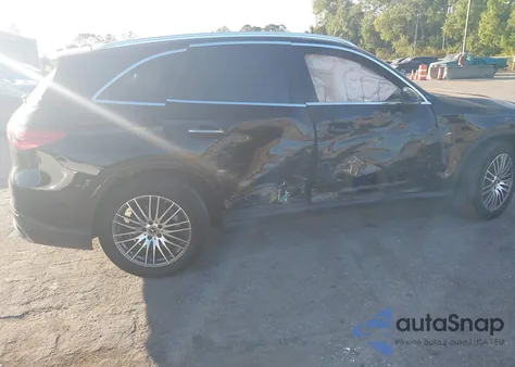 2024 Mercedes-Benz Glc 300 4Matic Suv z USA, uszkodzony, nr VIN W1NKM4HB6RF147369